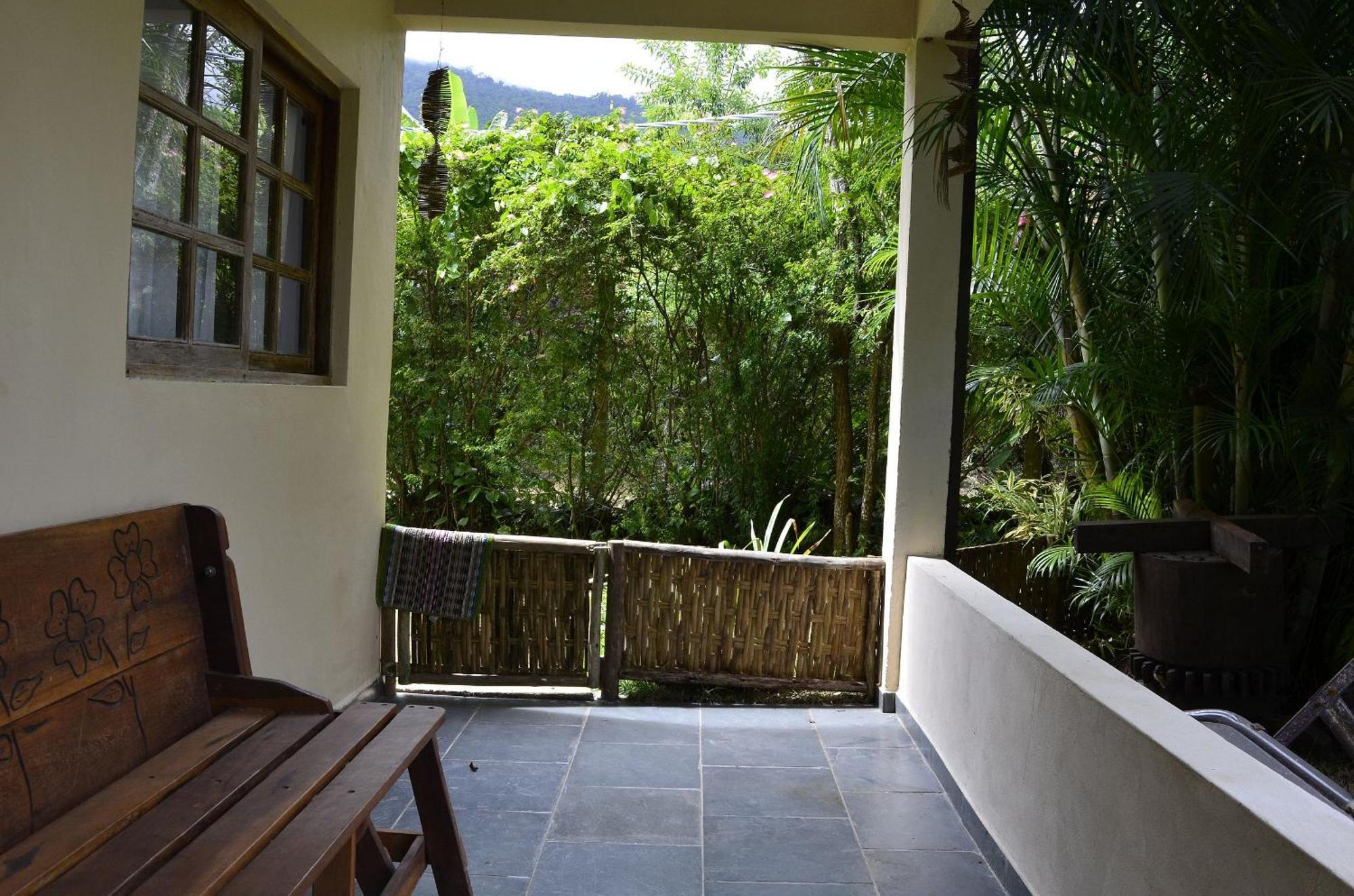 Paqueta Guest house *